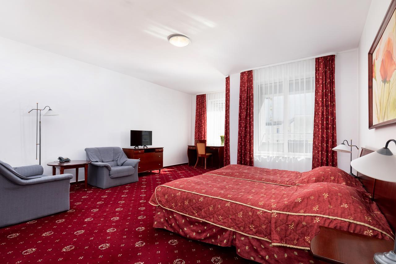 Aparthotel Etna Kolobrzeg Exterior photo